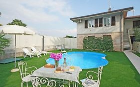 Appartamento Jessica con piscina privata