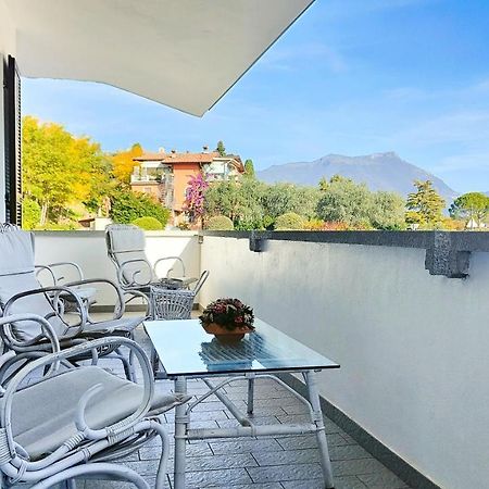 Appartamento Jessica con piscina privata Manerba del Garda Esterno foto