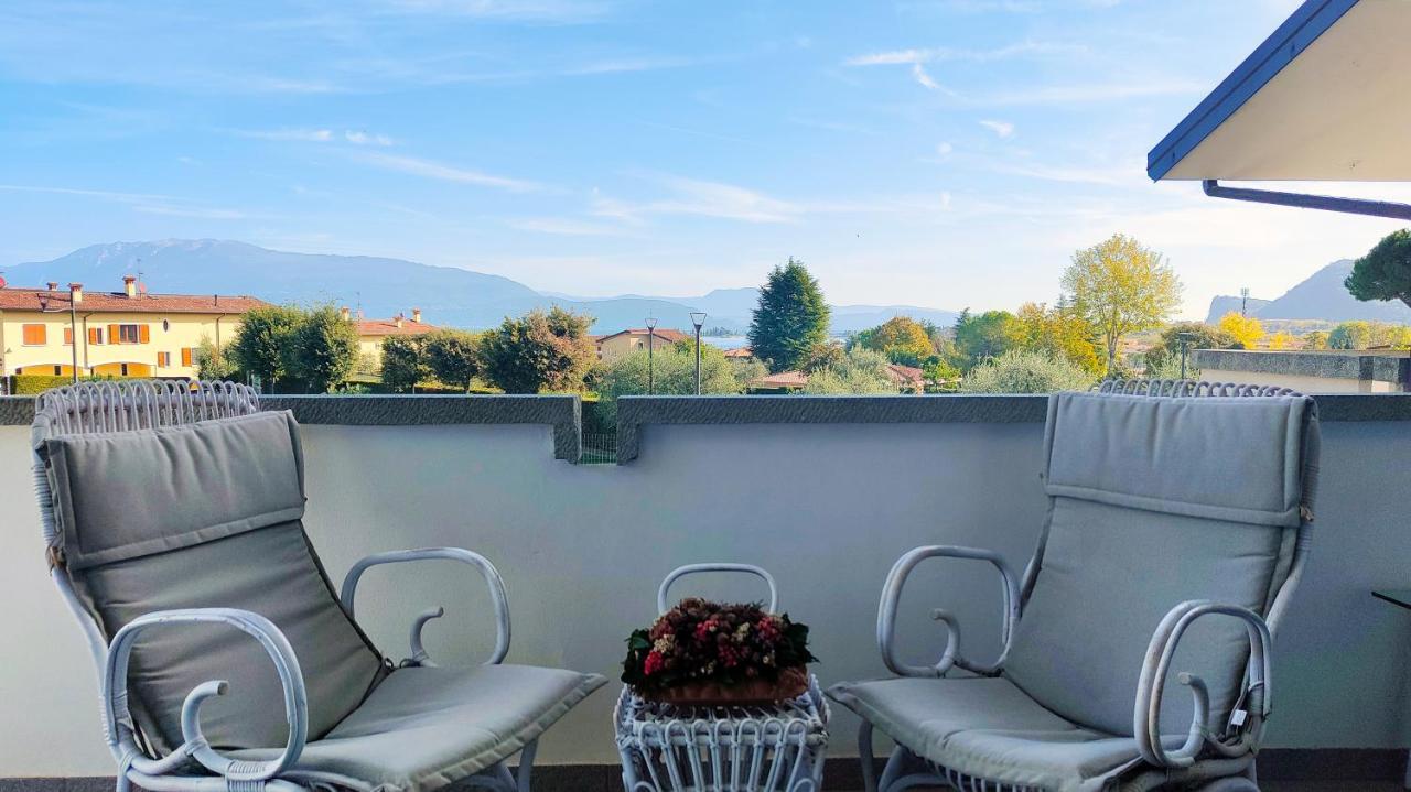Appartamento Jessica con piscina privata Manerba del Garda Esterno foto